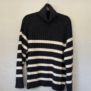 H&M Gray & Cream Striped oversized side slit Turtleneck Tunic Sweater M